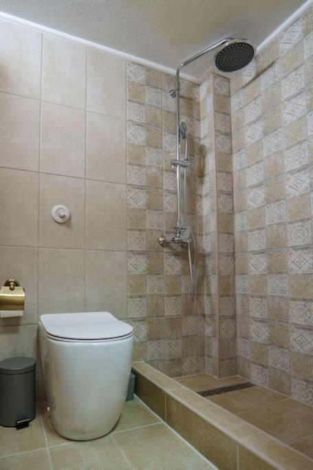 Eleana'S Art Studio Apartment Солун Екстериор снимка